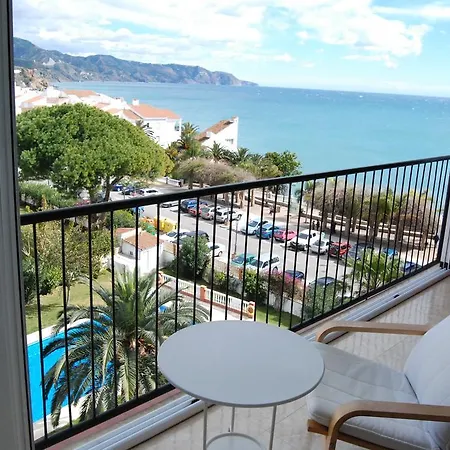 Carabeo 50 Apartments Casasol Nerja Exterior photo